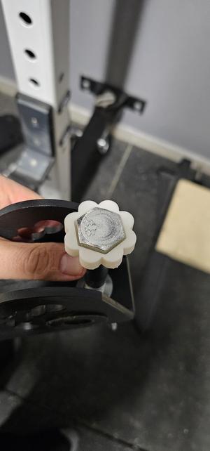 M16 Screw Nut Holder