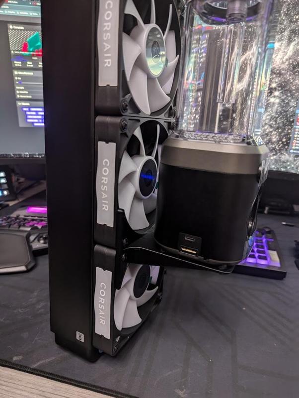 Corsair Link HX D5 120mm Radiator Mount