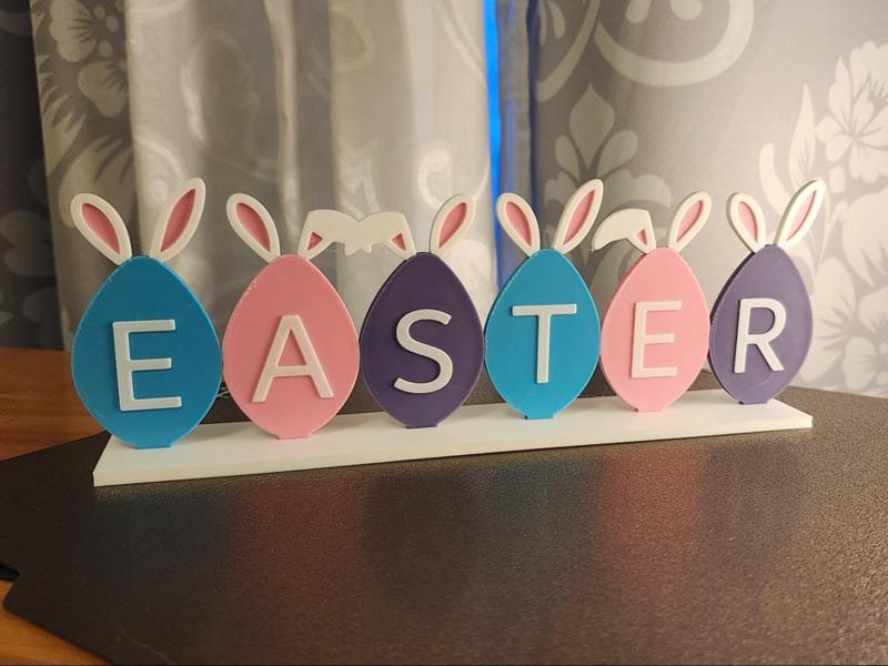 Easter decor on 2 sides