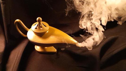 Aladdin genie lamp with vape pen smoke generator