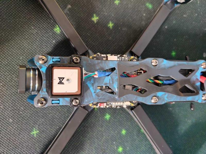 Manta 5 SE - WS181 GPS top mount