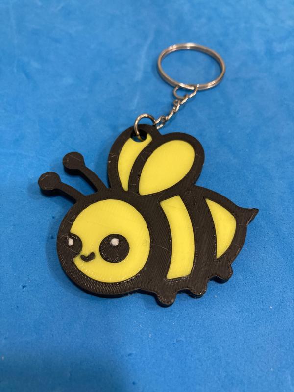 Spring happy bee keychain