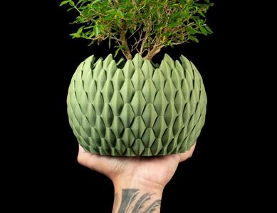 Dragonscale Planter Pot 02 by MODERN MACHINE