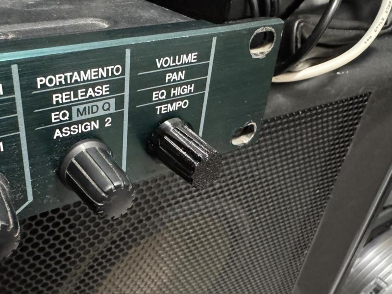 Dial Yamaha motif XS rack