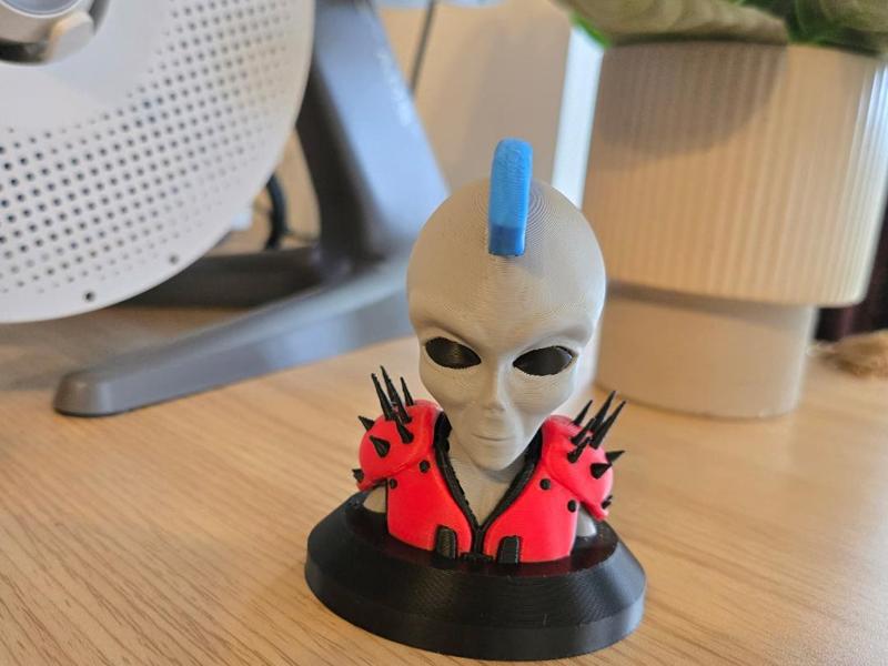 Grey Alien LOD inspired Bobblehead