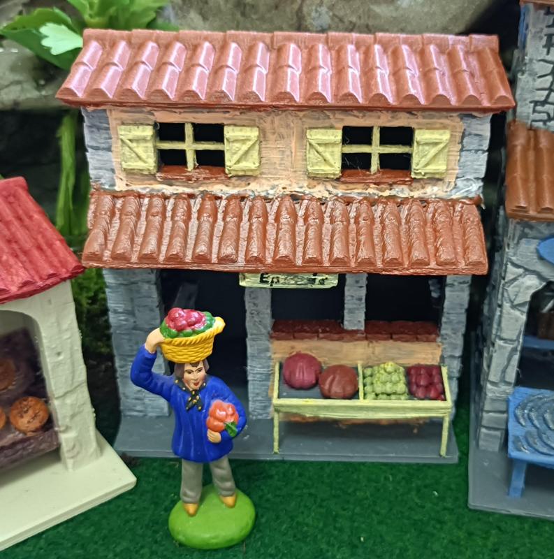 Groceries for cribs with santons