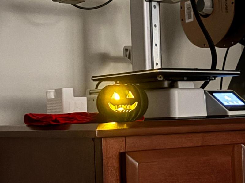 Tea Light Pumpkin Lantern