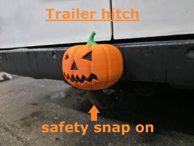 Trailer hitch pumpkin