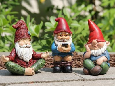 Garden or pot dwarfs, gnomes to print