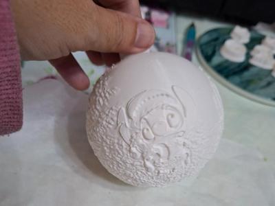 Christmas ball; Stich
