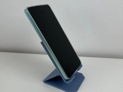 Phone Stand – Minimalist and Stable Holder