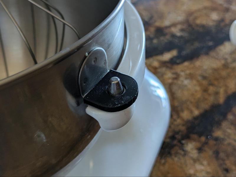 KitchenAid metal mixer bowl lift