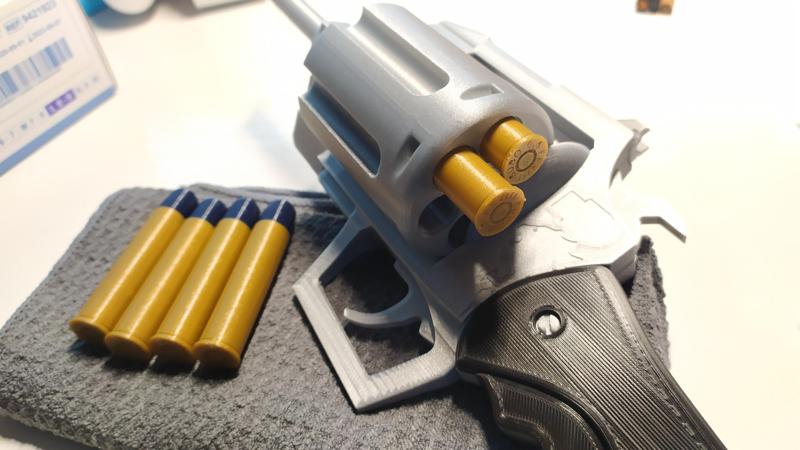 Gunblade con tambor giratorio