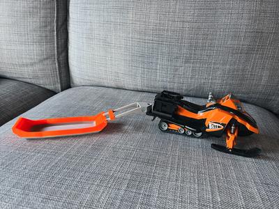 Rescue sled for Bruder Snowmobile