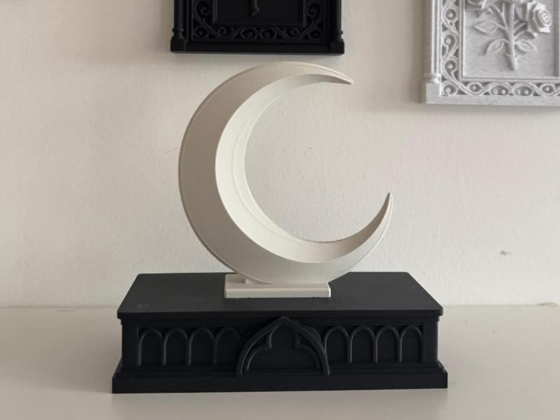 Gothic Crescent Moon with Cathedral Arches Decor