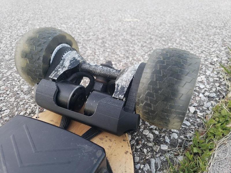 Motor/belt cover for Boosted Stealth V1 trucks