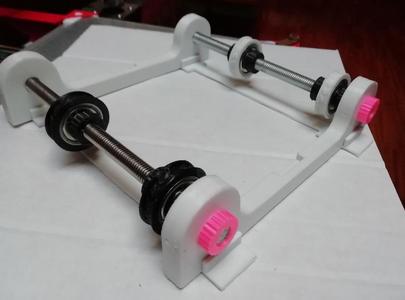 filament spool holder - radial bearings fine adjustment