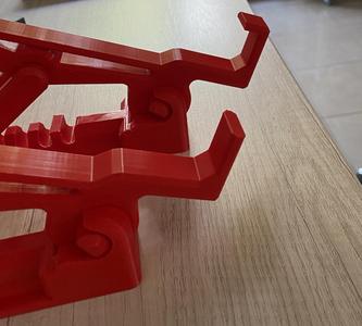 Strong Light Repositionable Laptop Stand - Closable lid