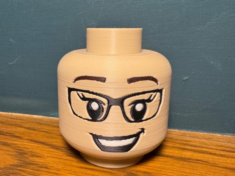Big Brick Head With Glasses (500%)