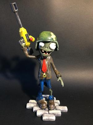 PLANTS VS ZOMBIES ACTION FIGURE
