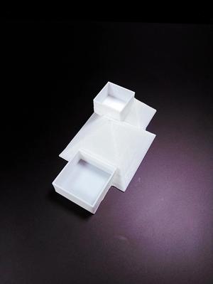 Pyramid Pot