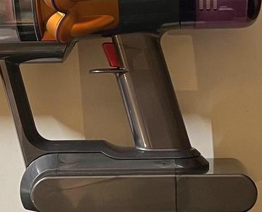 Dyson V15 permanent switch