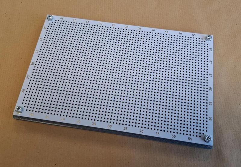 Montageplatte für Lochraster-Platine 100x160mm   