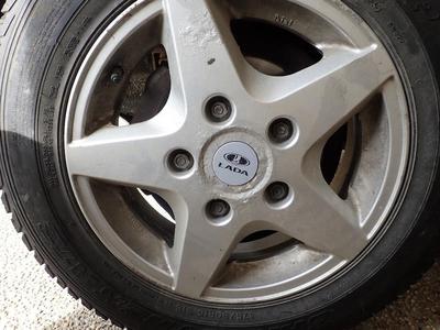 lada rim hub trim cap