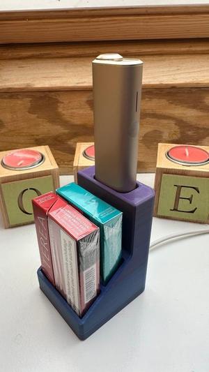 IQOS ILUMA ONE stand charger