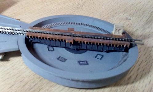 T Scale Turntable Complete