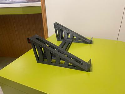 Universal Magnetic Laptop Stand