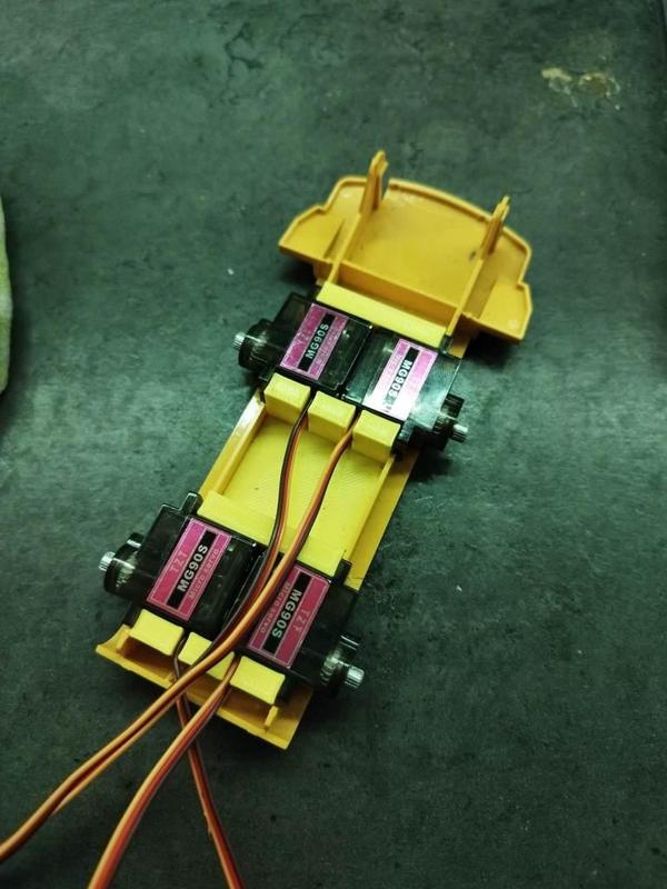 Bruder CAT servo skid plate