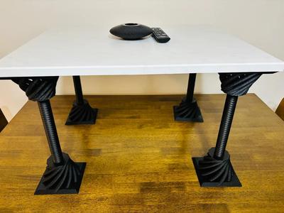 Adjustable 3D-Printed Table – Customizable & Modern Design   