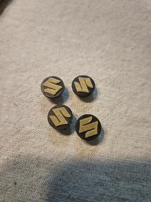 Krytka imbusového šroubu na řidítka motocyklu Suzuki   