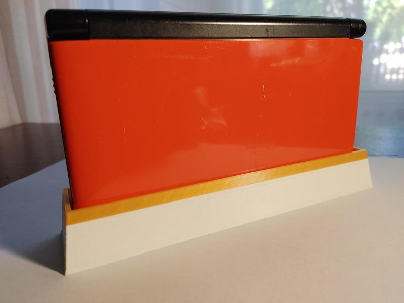 Nintendo 3DS XL stand without logo