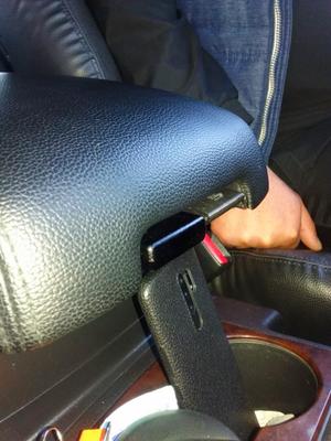 Mitsubishi Pajero Armrest Latch