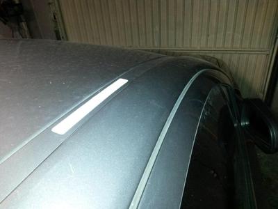 OPEL ASTRA H (VAUXHALL) - cache fixation barre de toit / Roof bar mounting cover