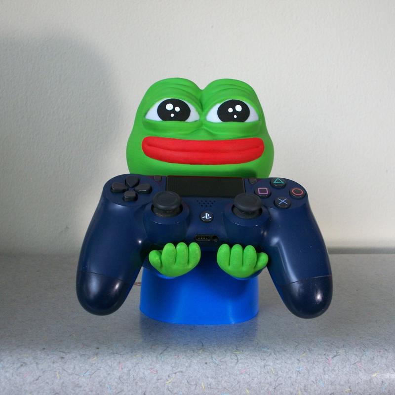 Pepe The Frog Controller Stand