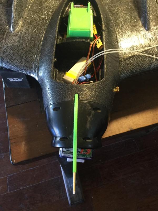 Pitot tube mount