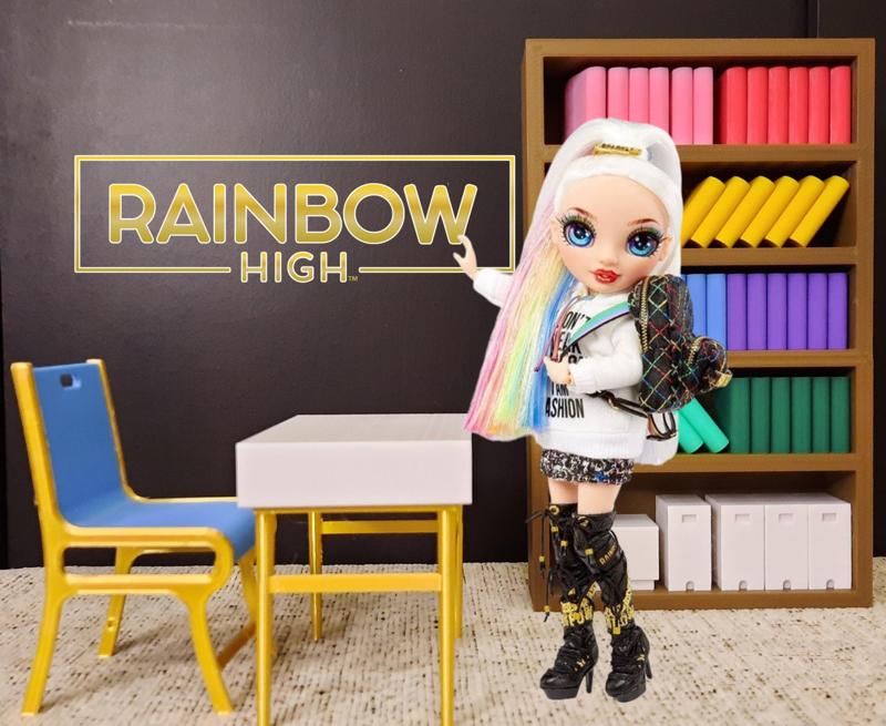 RAINBOW HIGH DOLLS CLASSROOM,