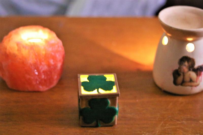 Shamrock electric candle box