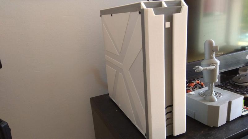 Media Center Case (laptop)