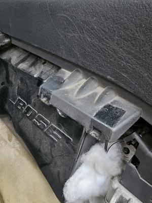 Audi A4 B7 Avant trunk side lid lock