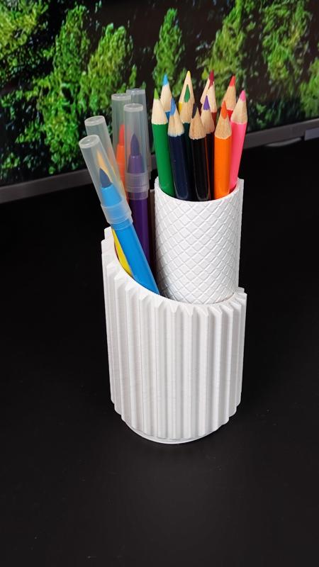 AI-designed Spiral Aesthetic Pencil & Toothbrush Holder - Container
