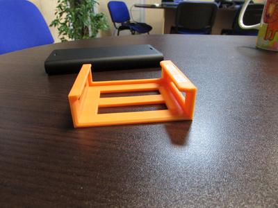 Sony Xperia XZ1 Compact (in SCSG60 cover) easy to use car holder