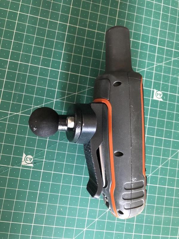 Garmin GPSMAP 64 diamond mount for RAM ball