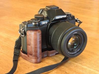 Olympus E-M10 MK1 Grip