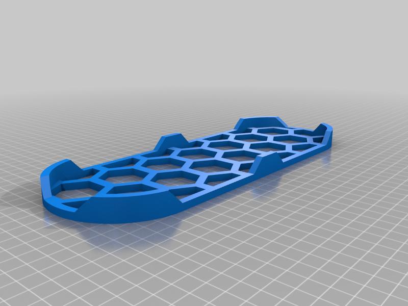 Cup dryer with center support