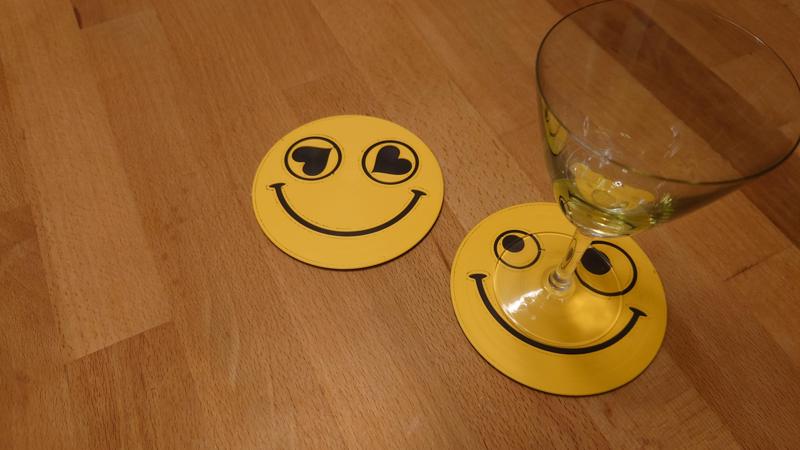 Eye rolling smiley coaster (in love)