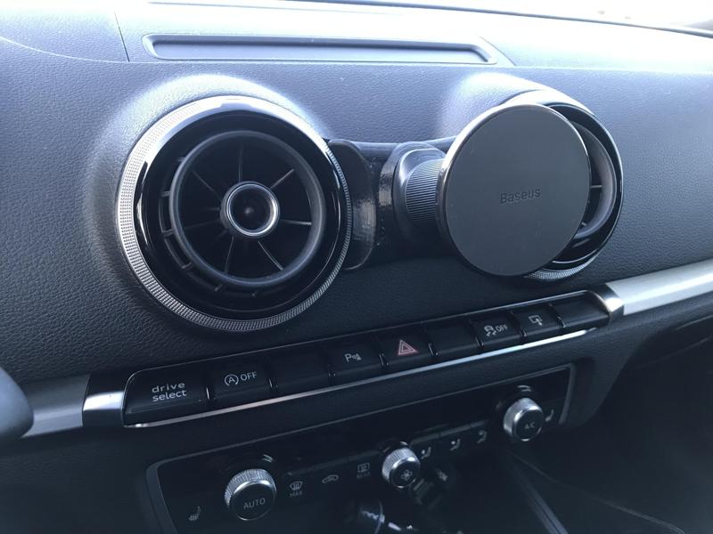 MagSafe Audi S3/A3/RS3 8V Phone Holder